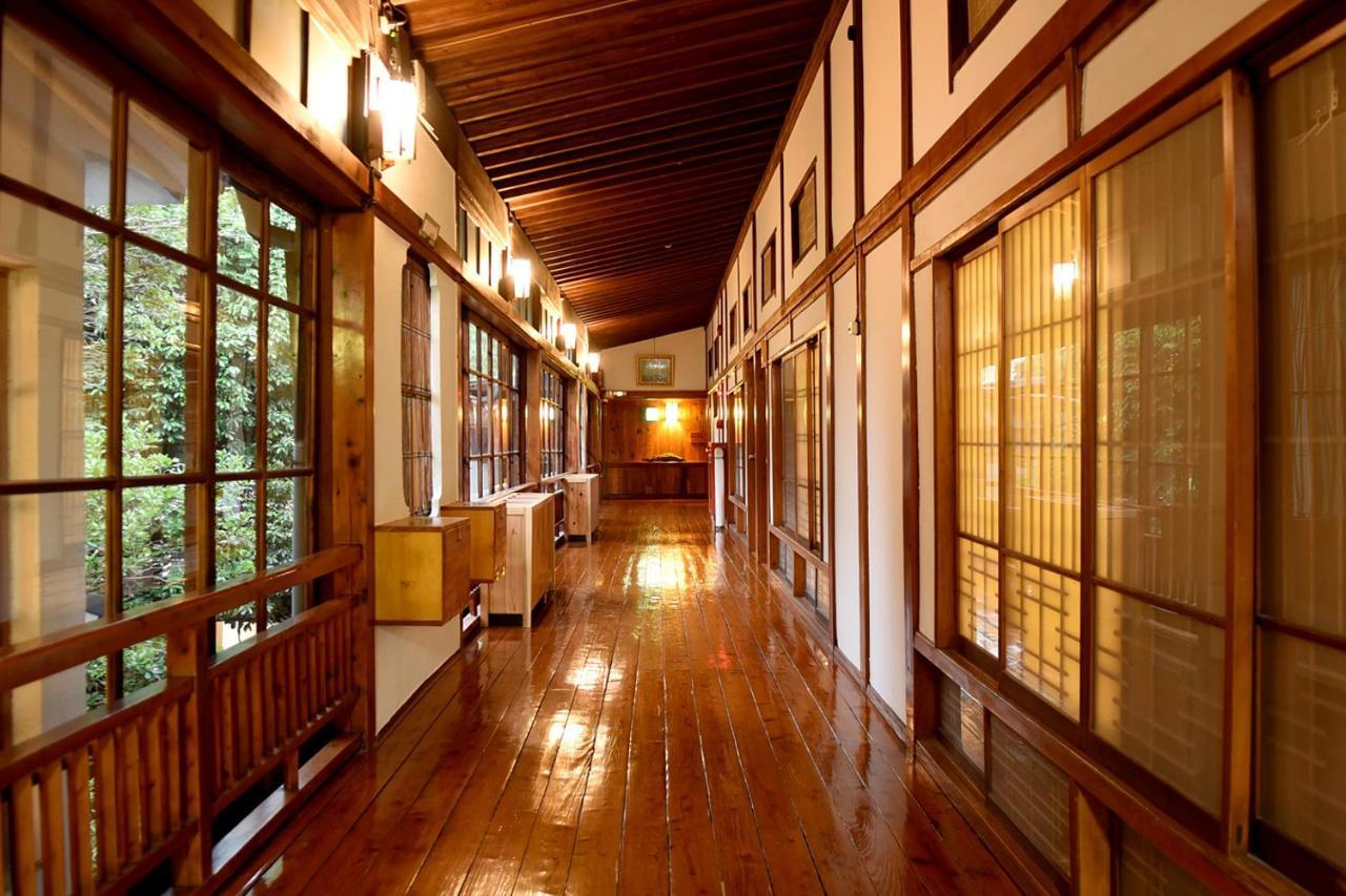 Hitoyoshi Ryokan Exterior foto